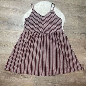 Universal Thread Summer Dress Loose Fit Stretch Size Large Stripe Spagetti Strap